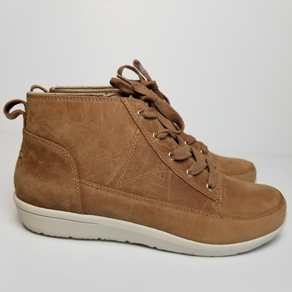 Vionic Shoes | Vionic Shawna Leather Weather Resistant Sneakers | Poshmark